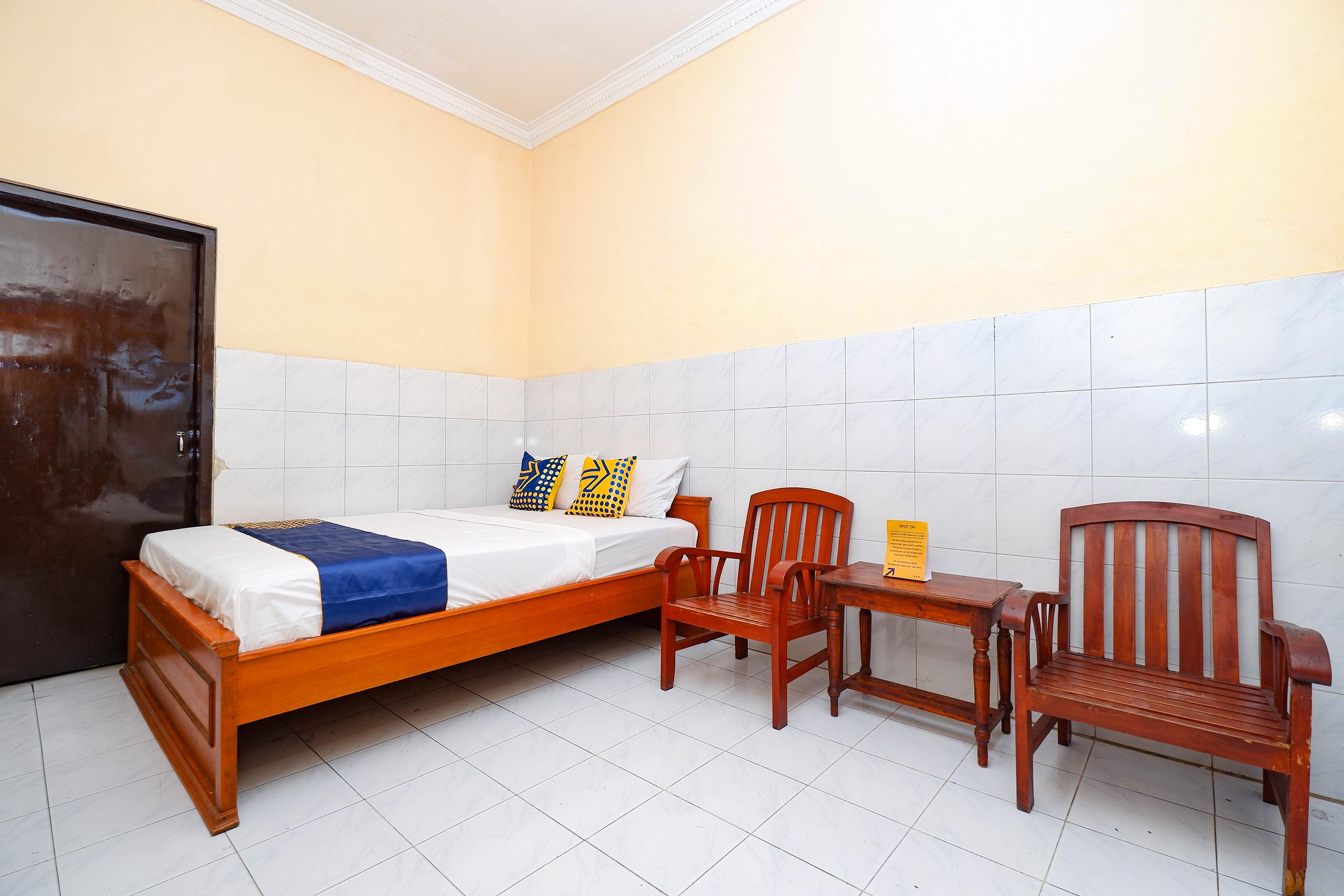 Spot On 2011 Hotel Mekar Sari Solo Exterior foto